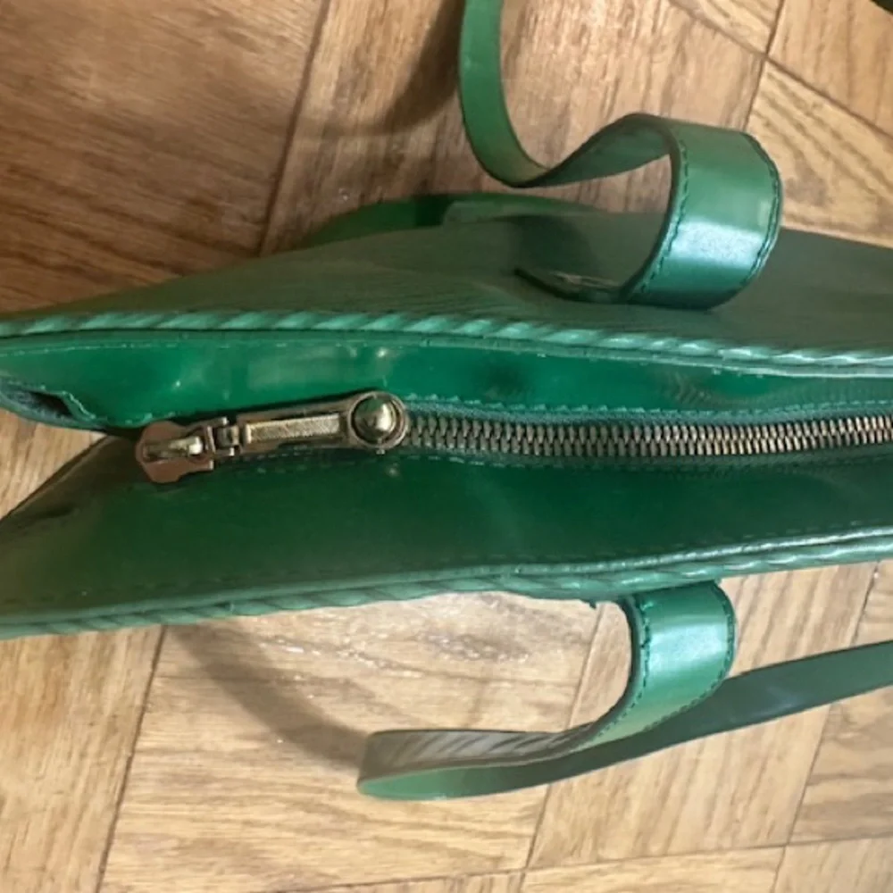 Green Bag - Picture 3 of 4